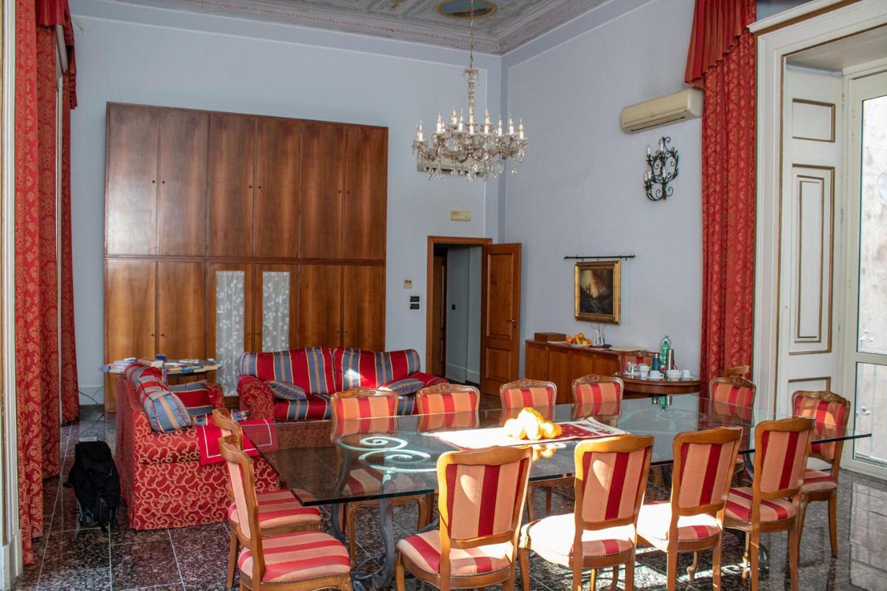 Le Stanze Del Vicere Boutique Hotel Neapol Zewnętrze zdjęcie
