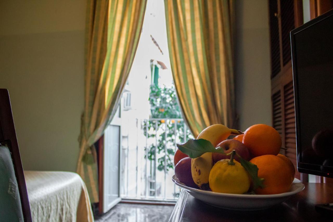 Le Stanze Del Vicere Boutique Hotel Neapol Zewnętrze zdjęcie